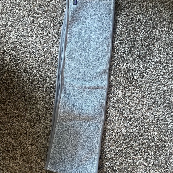 Gray Patagonia scarf - Picture 2 of 2